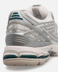 New Balance 1906R Silver