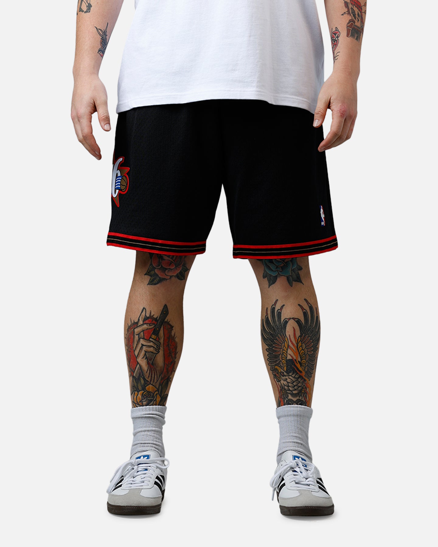 Mitchell & Ness Philadelphia 76ers 00-01' Swingman Shorts Black