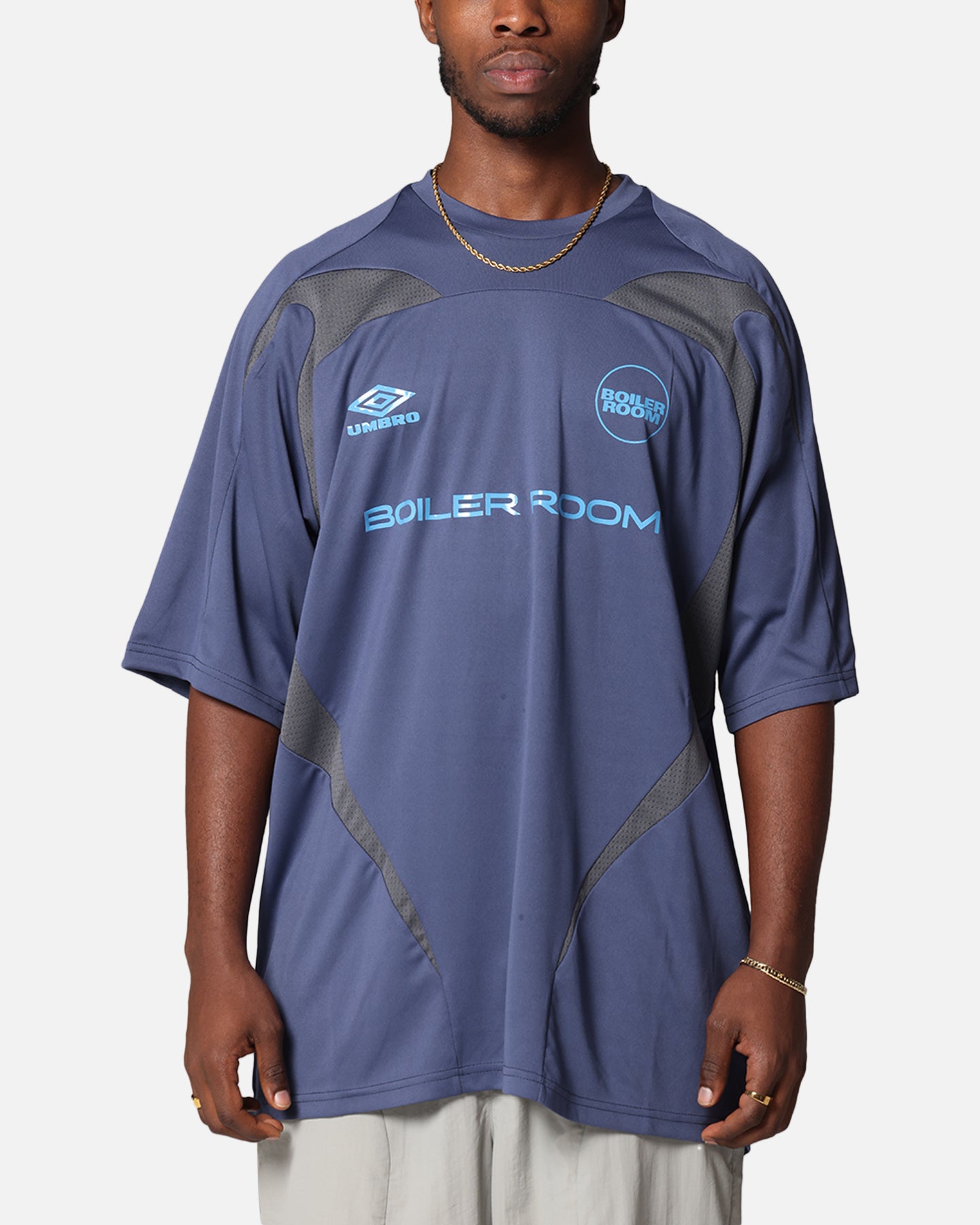 25ss 極美品 UMBRO BOILERROOM ゲームシャツ L ネイビー Boiler Room X Umbro Football Jersey T-Shirt Blue | Culture Kings US