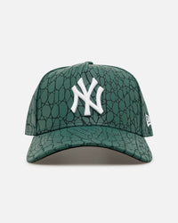 New Era New York Yankees 'Croc Skin 2.0' 9FORTY A-Frame Snapback Dark Green