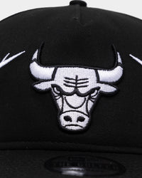 New Era Chicago Bulls 'Twisted Thorns' Golfer Pre-Curved Snapback Black