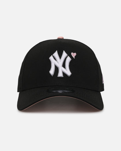 New Era New York Yankees 'Pink Satin Hearts 2.0' 9FORTY A-Frame Snapback Black/Pink