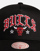 Mitchell & Ness Chicago Bulls 'Black Letter' Pro Pinch Snapback Black