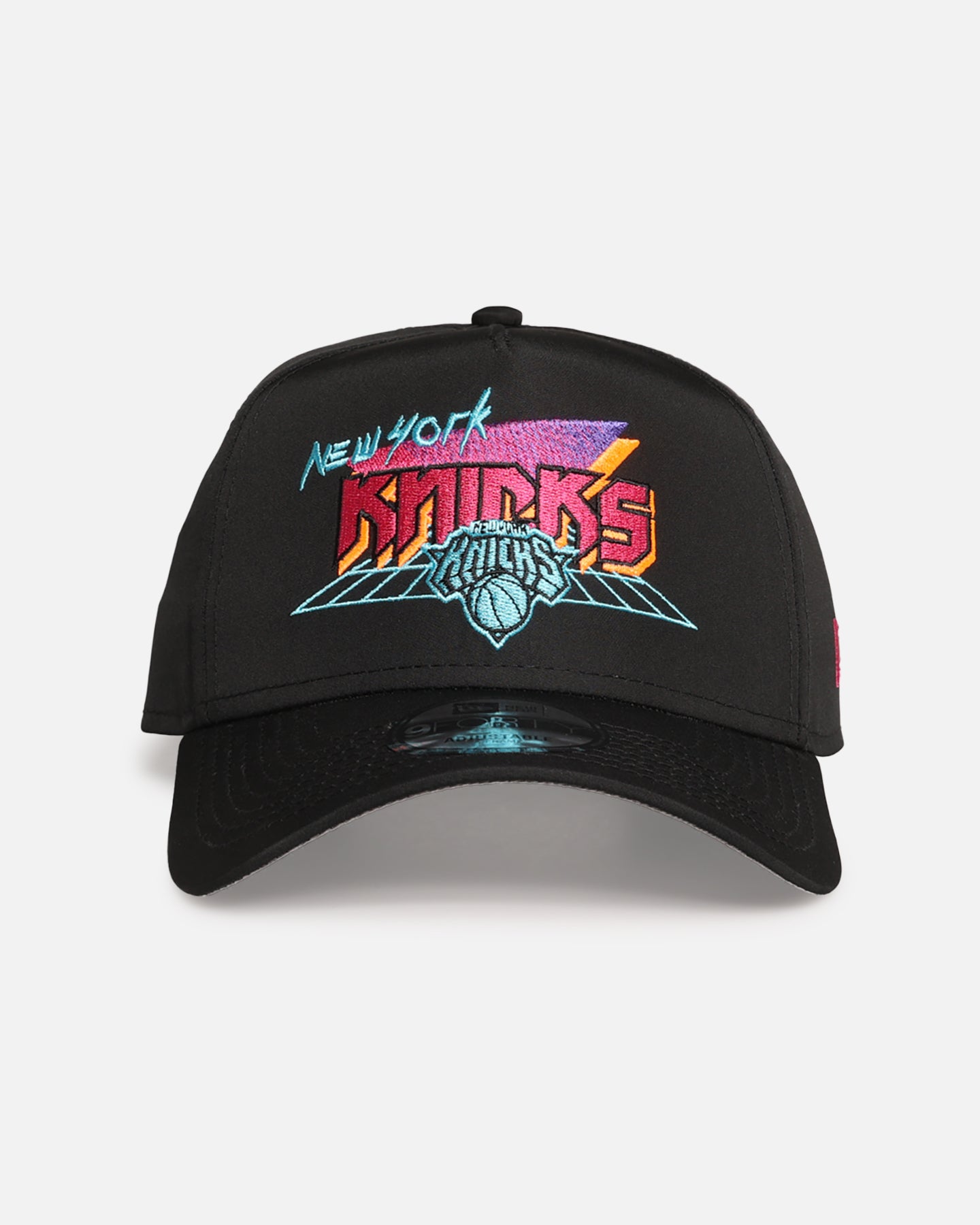 New Era New York Knicks 'Retro Arcade' 9FORTY A-Frame Snapback