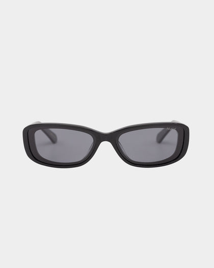 Nuqe Jean Sunglasses Black/Gold
