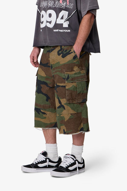 MNML Ultra Baggy Cargo Shorts Camo