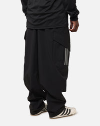adidas x Mercedes-AMG PETRONAS Formula One F1 2025 Mechanics Joggers Black/White