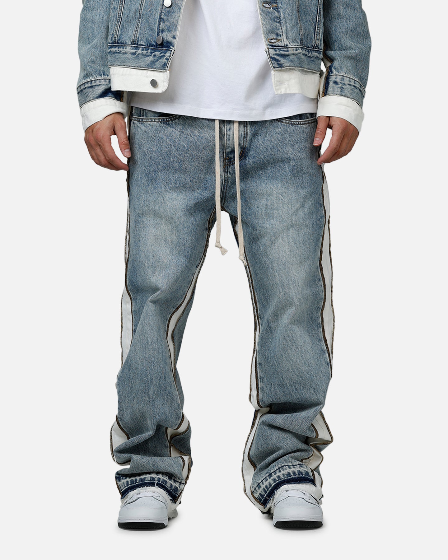 MNML Ultra Baggy Border GN8 Denim Jeans Blue/White | Culture Kings US