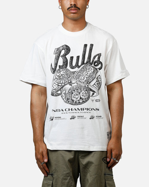 Mitchell & Ness Chicago Bulls 3 Rings T-Shirt Vintage White