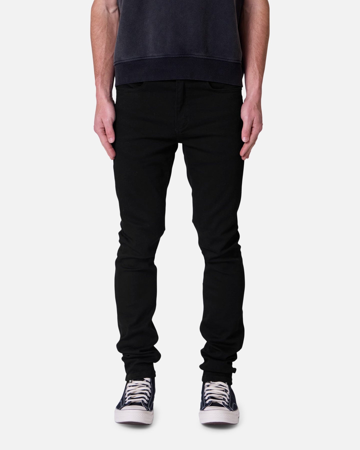 MNML Skinny Raw Jeans Rinsed Black | Culture Kings US