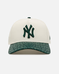 New Era New York Yankees 'Croc Skin 2.0' 9FORTY A-Frame Snapback Chrome/Dark Green