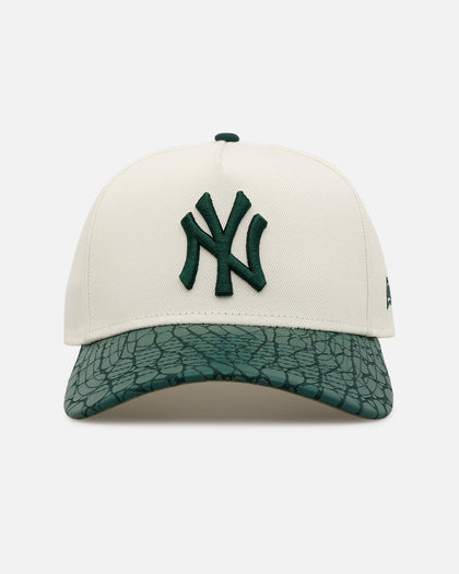 New Era New York Yankees 'Croc Skin 2.0' 9FORTY A-Frame Snapback Chrome/Dark Green
