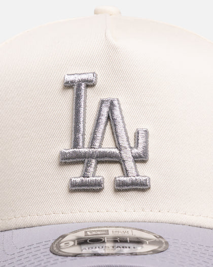 New Era Los Angeles Dodgers 'Chrome Grey' 9FORTY A-Frame Snapback White/Silver
