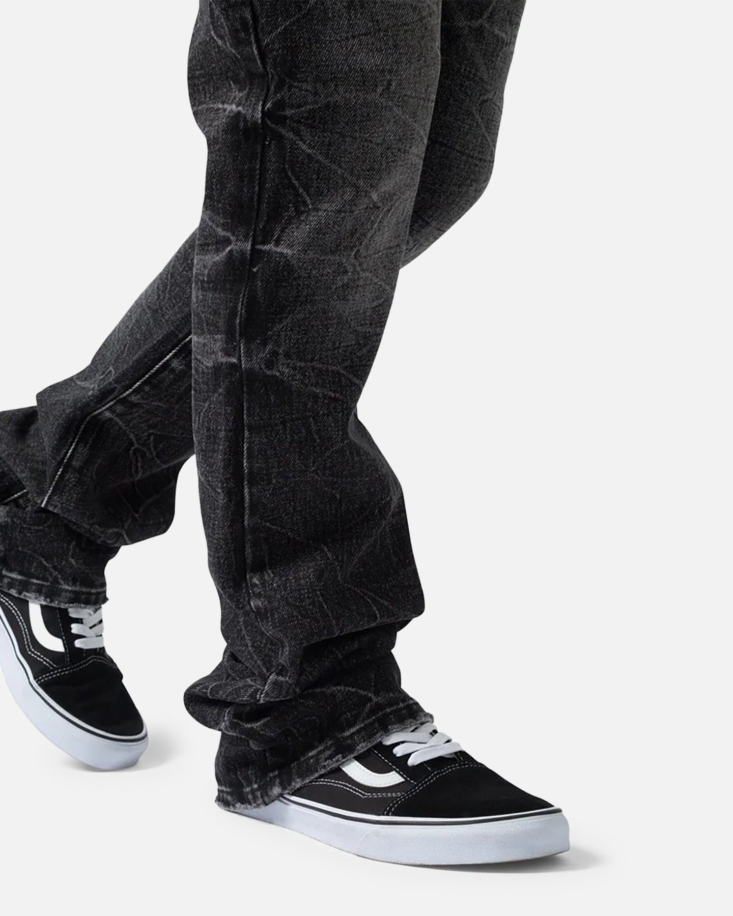 MNML B670 Occ Wave Wash Flare Denim Jeans Washed Black | Culture