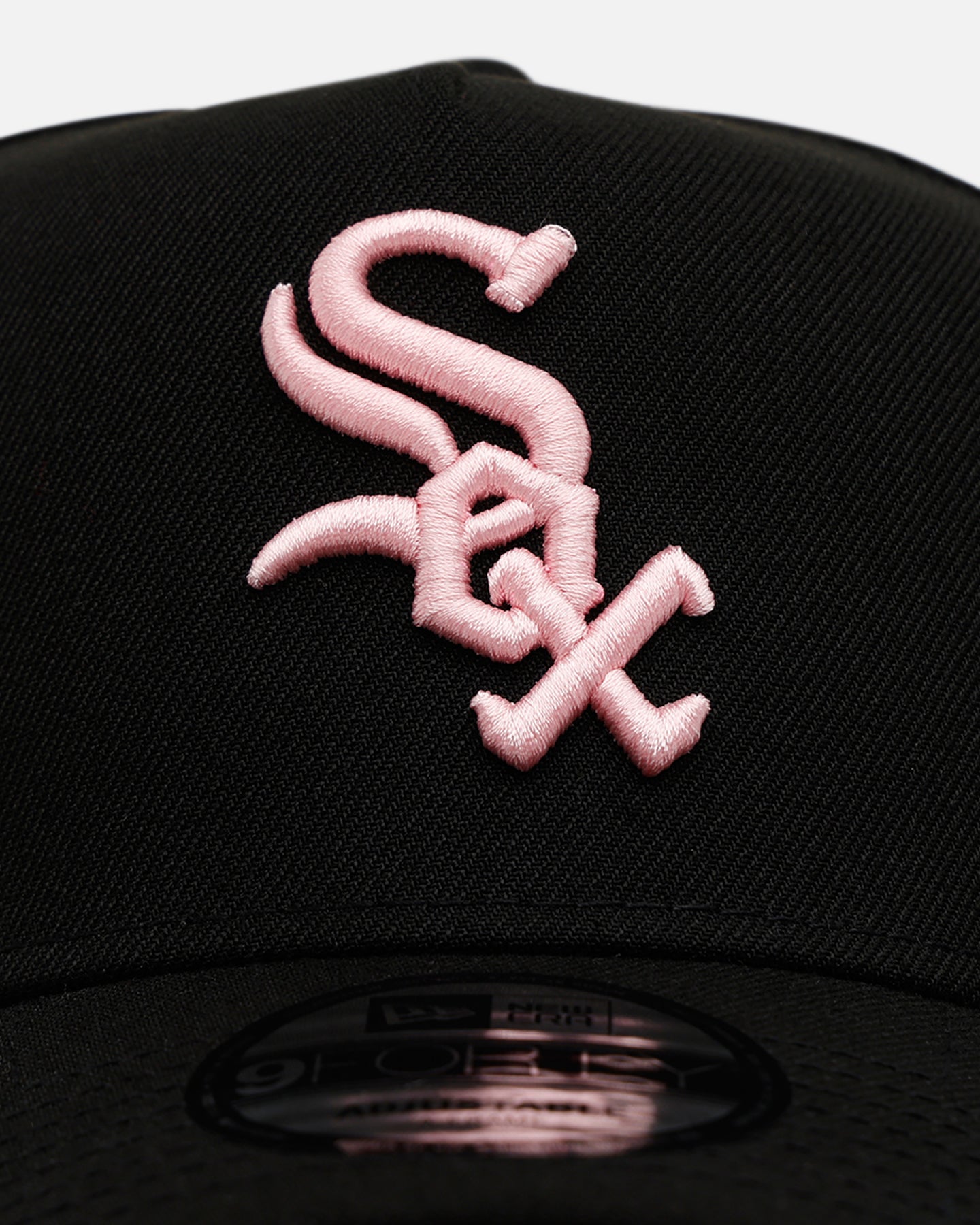 New Era Chicago White Sox 'Black And Pink' 9FORTY A-Frame Snapback