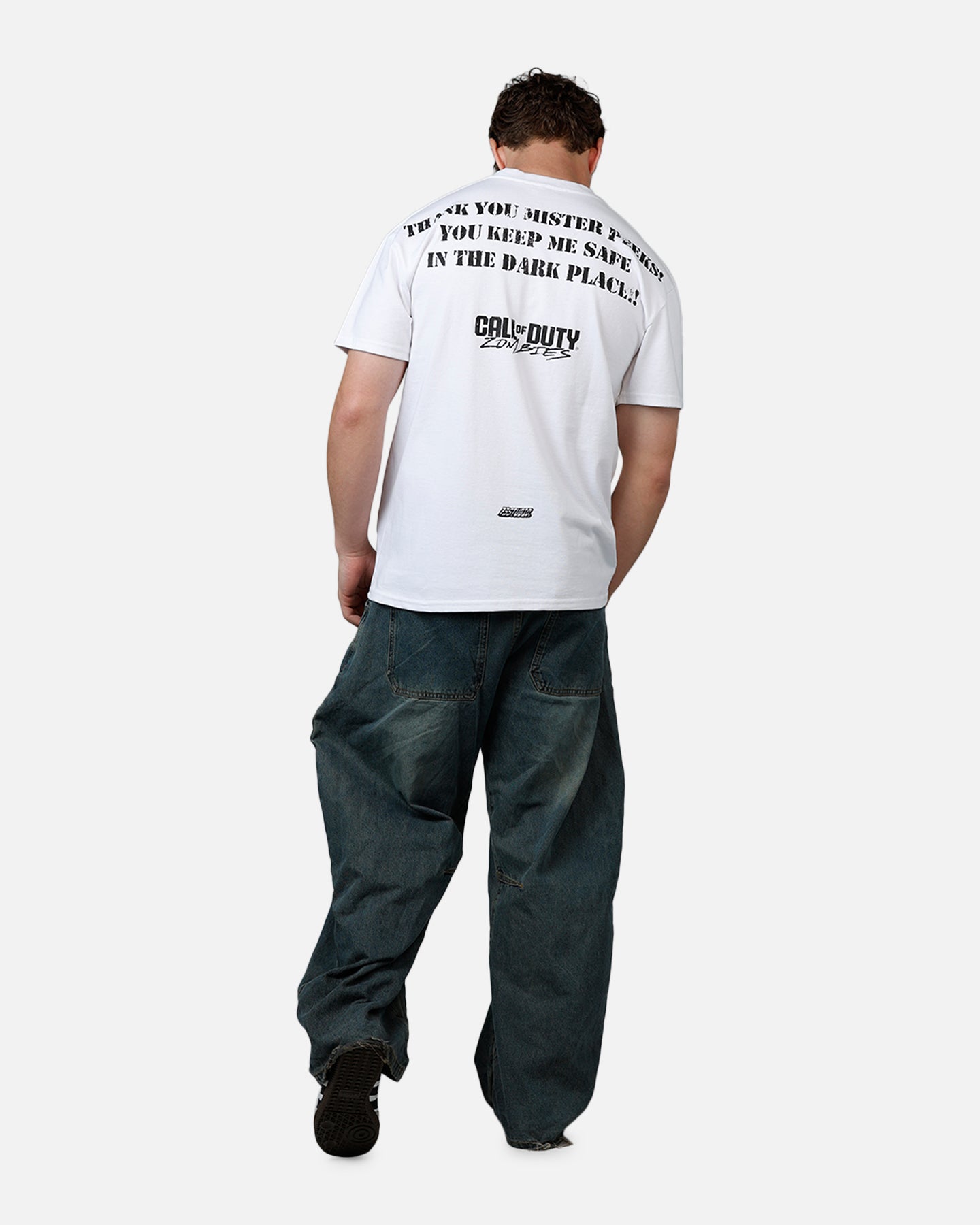 73 Studio X Call Of Duty Mister Peeks Zombies T-Shirt White