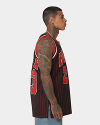 Mitchell & Ness Chicago Bulls Michael Jordan '95-'96 #23 Authentic Jersey Black