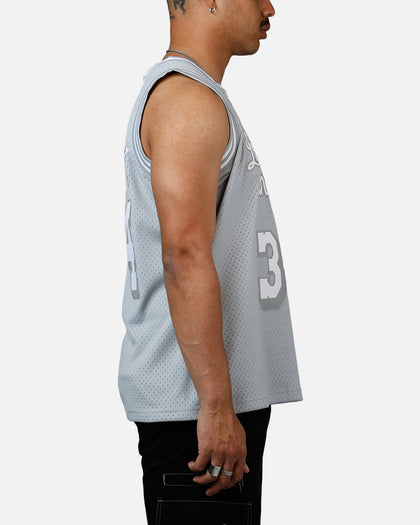 Mitchell & Ness Los Angeles Lakers Shaquille O'Neal 1996-1997 Swingman Jersey Grey