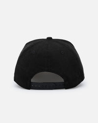 New Era Atlanta Braves 'Corduroy Rose' Pre-Curved Golfer Snapback Black Corduroy/White