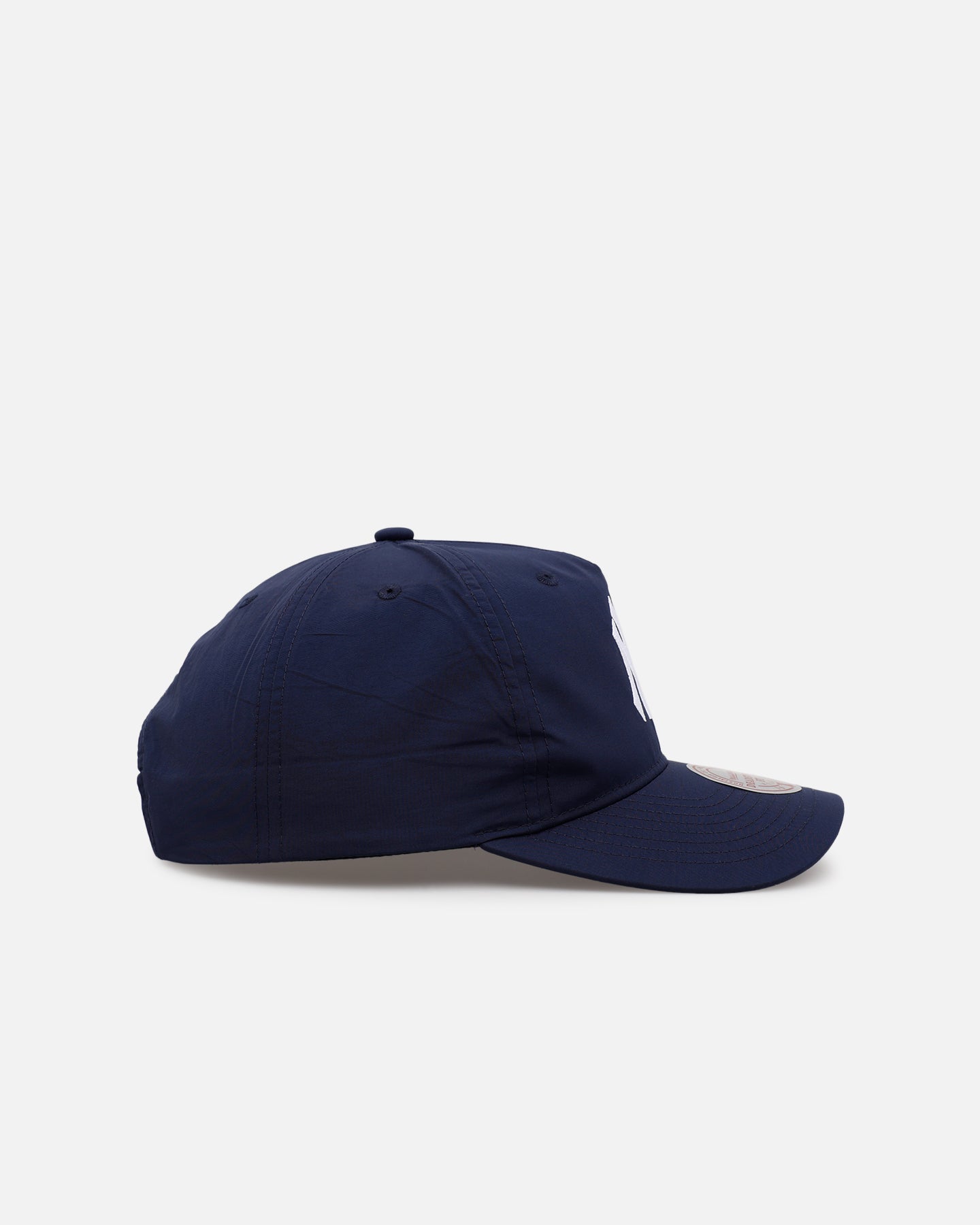 Mitchell & Ness New York Yankees 'Poolside' Deadstock Snapback