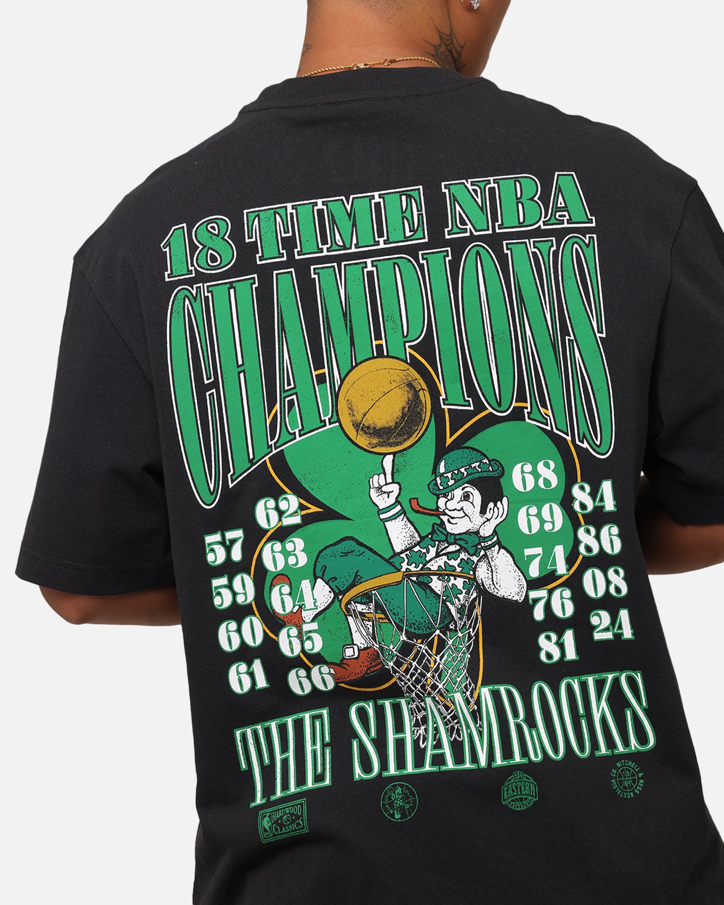 Mitchell & Ness Boston Celtics 18-Time NBA Champions T-Shirt Faded