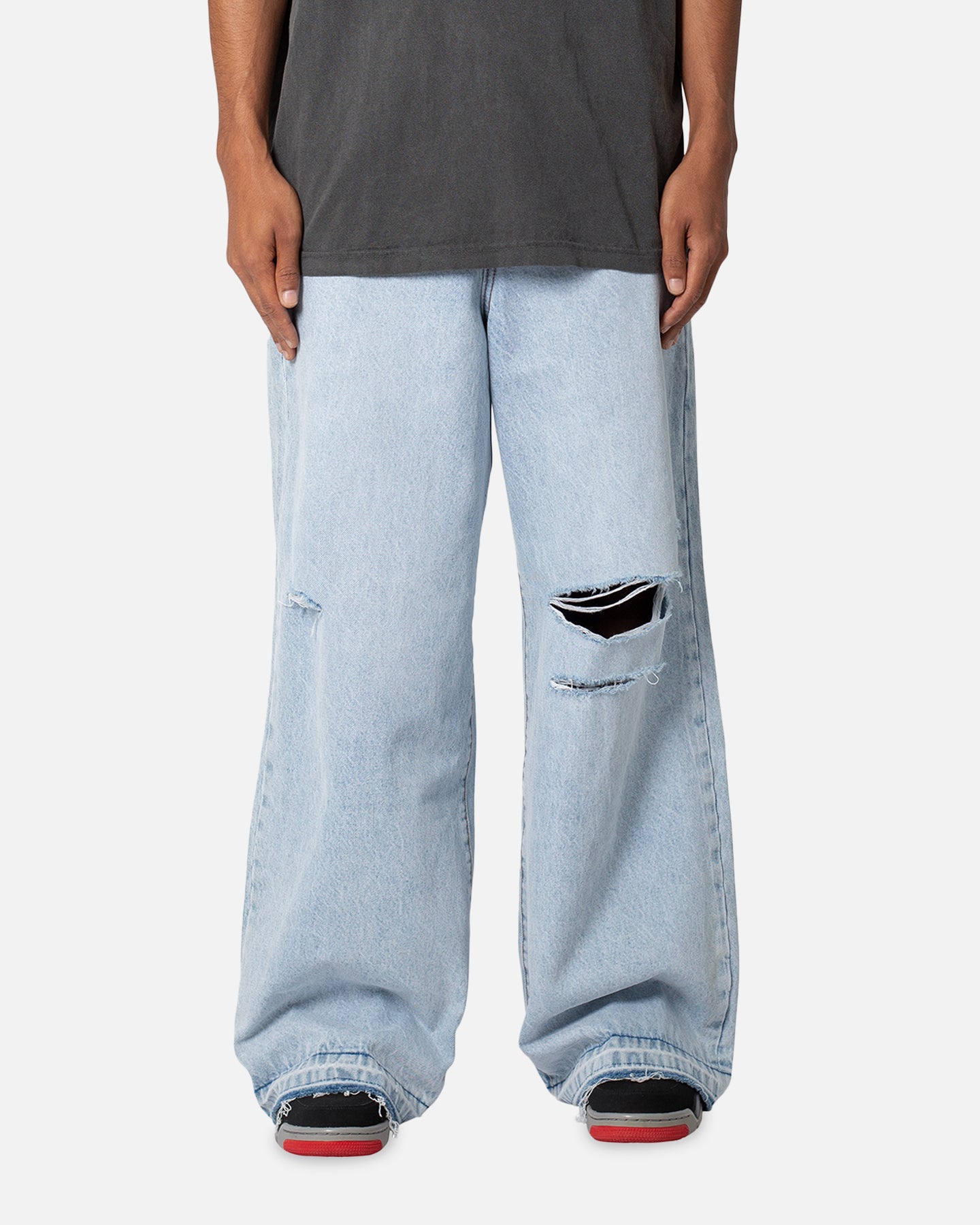 MNML Rave Baggy Jeans Light Blue | Culture Kings US