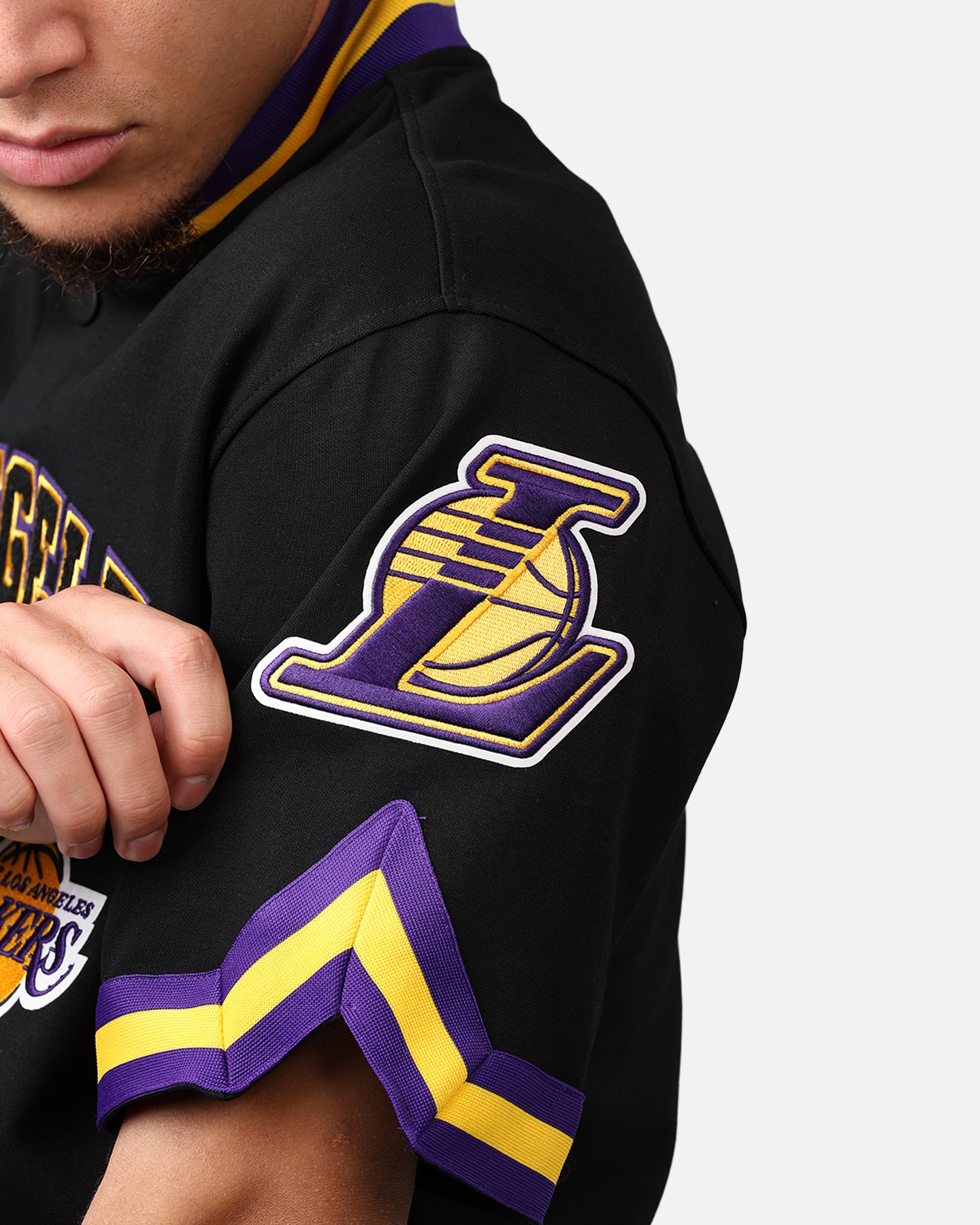 Pro Standard Los Angeles Lakers Warm Up Shirt Black | Culture Kings US
