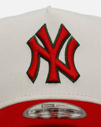 New Era New York Yankees 'Strawberry' 9FORTY A-Frame Snapback Chrome/Red