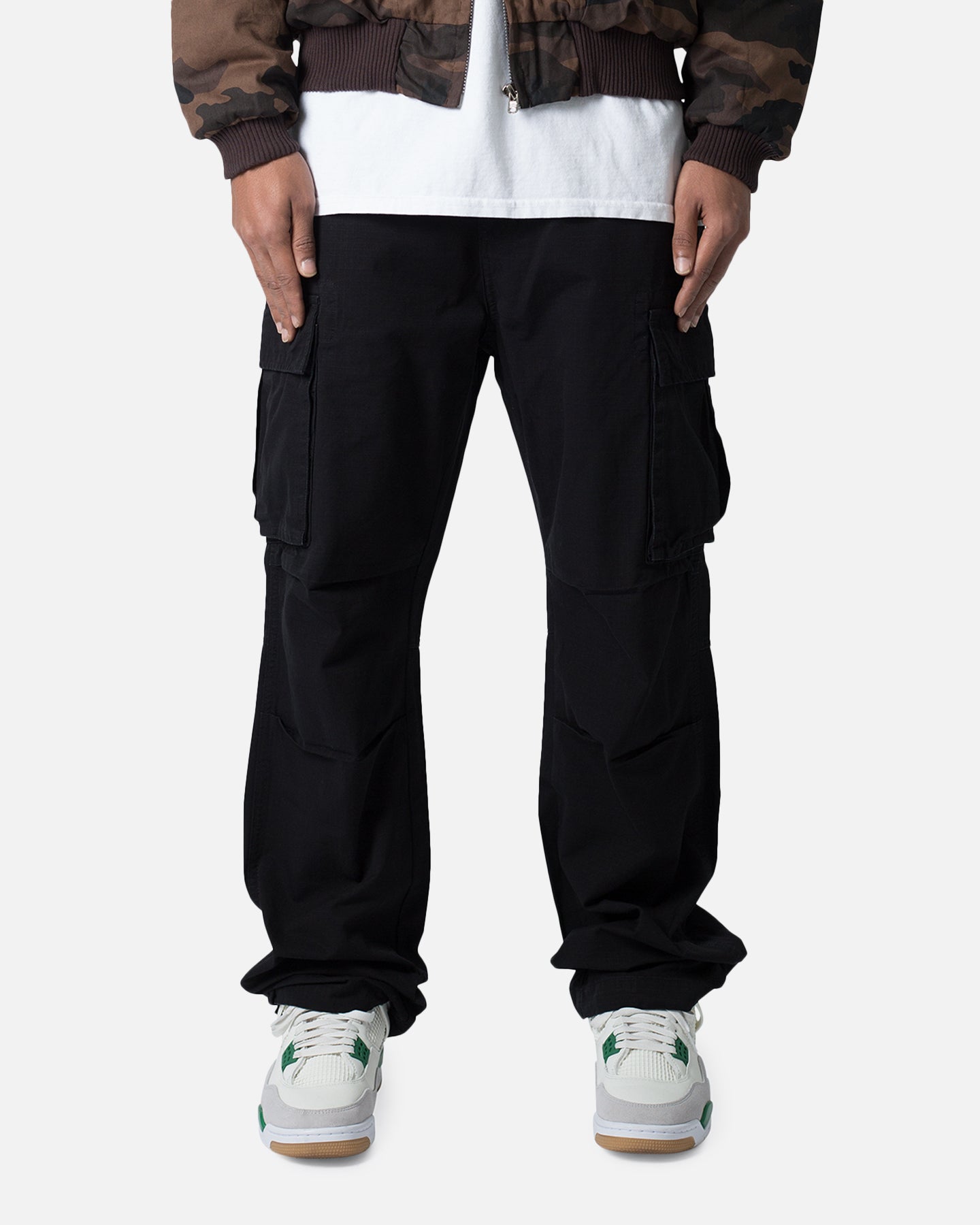 MNML Ultra Baggy Cargo Pants Black | Culture Kings US