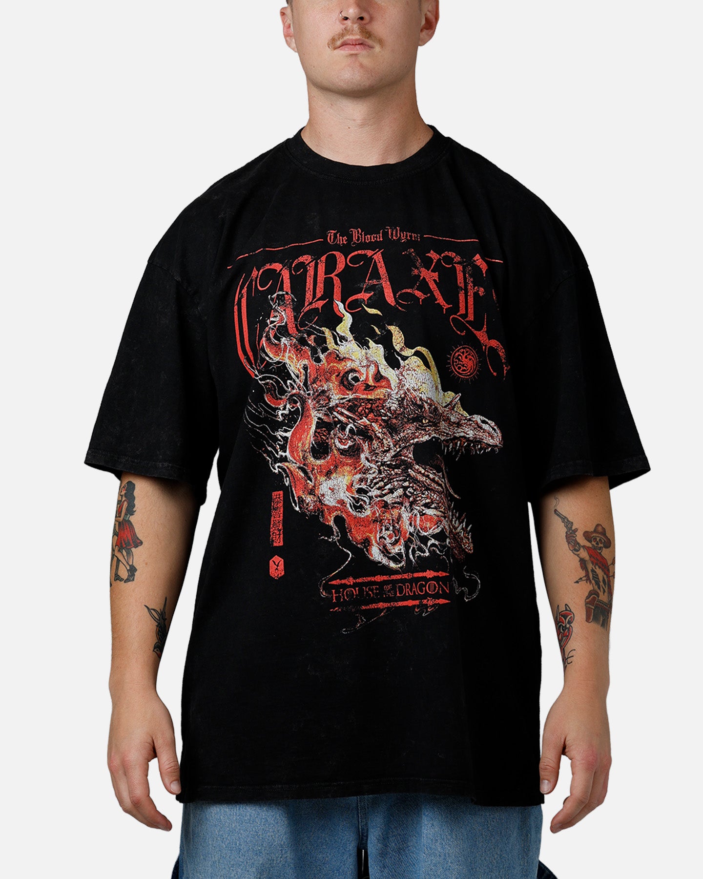 KARA　スンヨン　公式　Tシャツ 73Studio X House Of The Dragon Caraxes T-Shirt Black Acidwash
