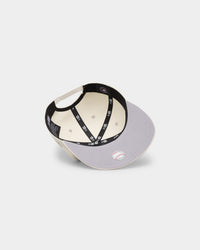New Era New York Yankees Old Golfer Snapbck Chrome White
