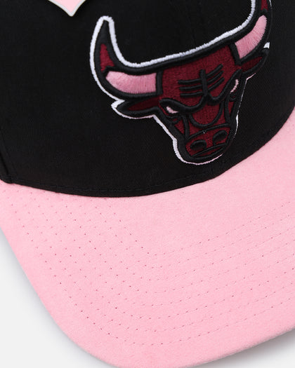 Mitchell & Ness Chicago Bulls 'Love & Devotion' Snapback Black/Pink