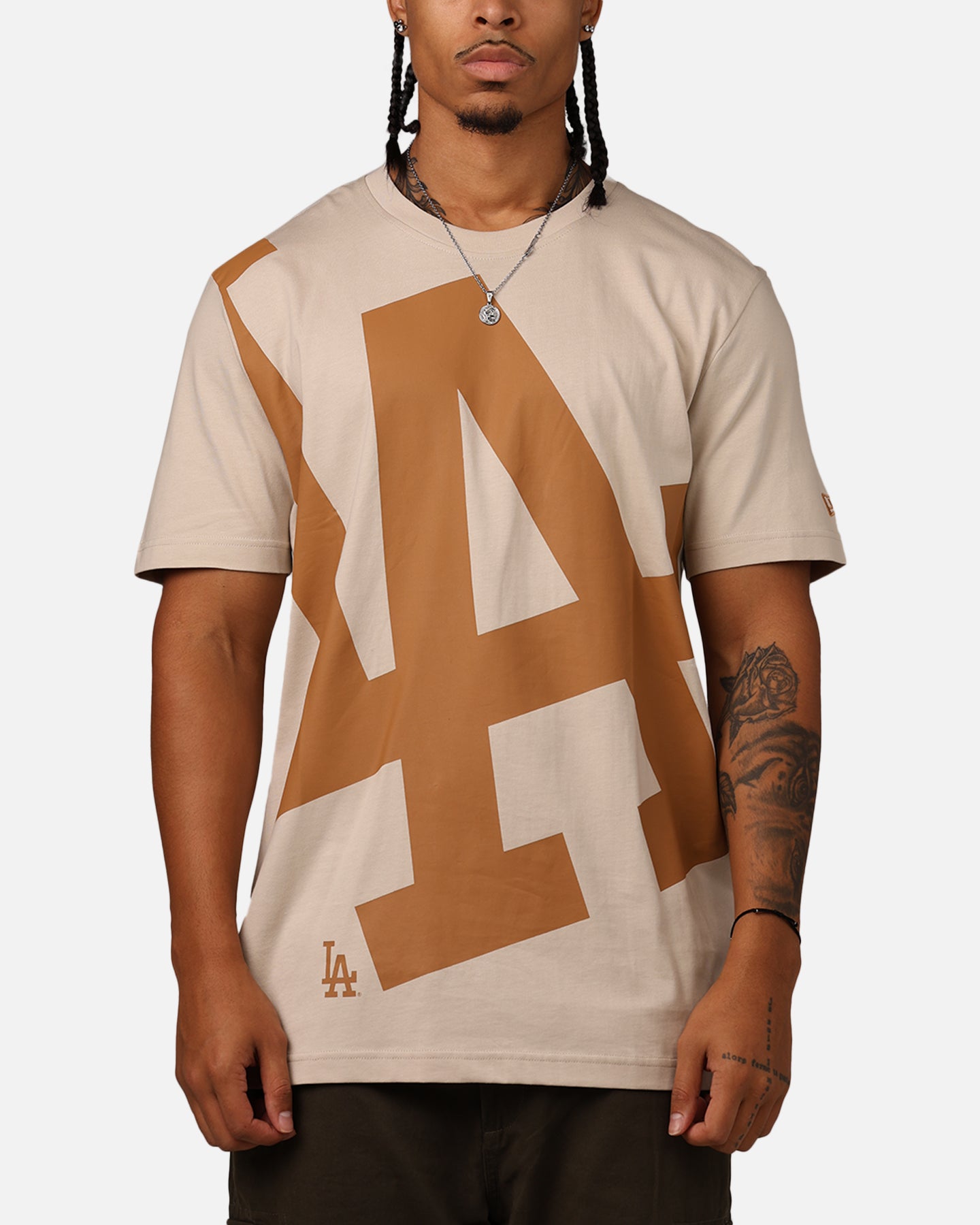  80s LA Cali Tee L ホワイト/ブラウン New Era Los Angeles Dodgers Colour Pack T-Shirt Light Beige