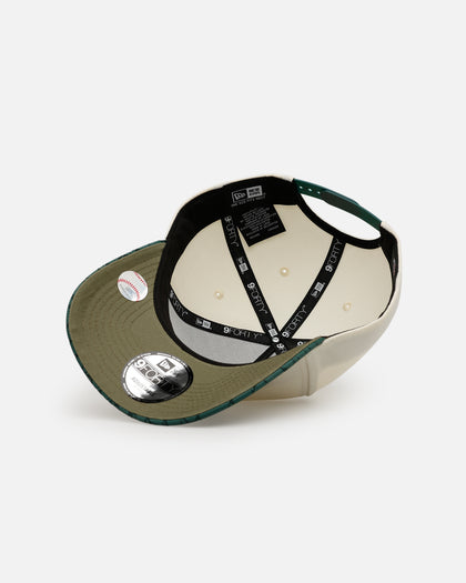 New Era New York Yankees 'Croc Skin 2.0' 9FORTY A-Frame Snapback Chrome/Dark Green