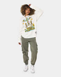 Mitchell & Ness Women's Los Angeles Lakers Three-Peat Long Sleeve T-Shirt Vintage White