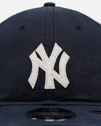 New Era New York Yankees 'Felt Logo' 9FIFTY Retro Crown Strapback Navy