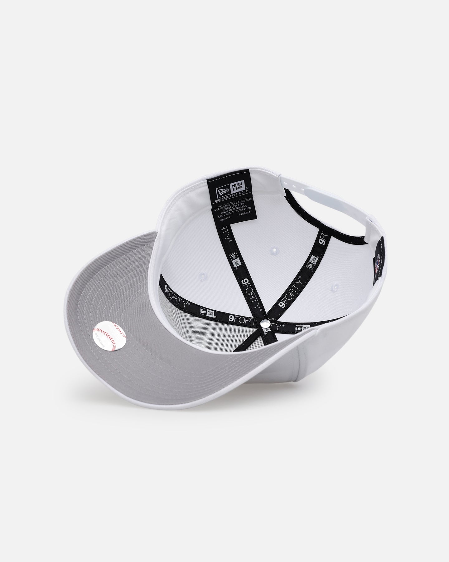 LÝFT × NEW ERA 9FORTY OLD Ý LOGO - WHITE New Era Toronto Blue Jays 'Easy White' 9FORTY A-Frame Snapback