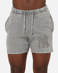 Pro Standard New York Yankees Washed Classic Shorts Washed Grey