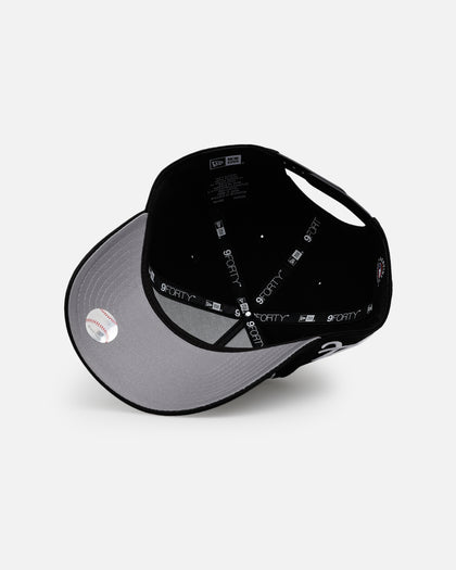 New Era Atlanta Braves 'Oversized Gothic Script Crown' 9FORTY A-Frame Snapback Black/White