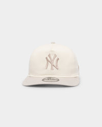 New Era New York Yankees Old Golfer Snapbck Chrome White