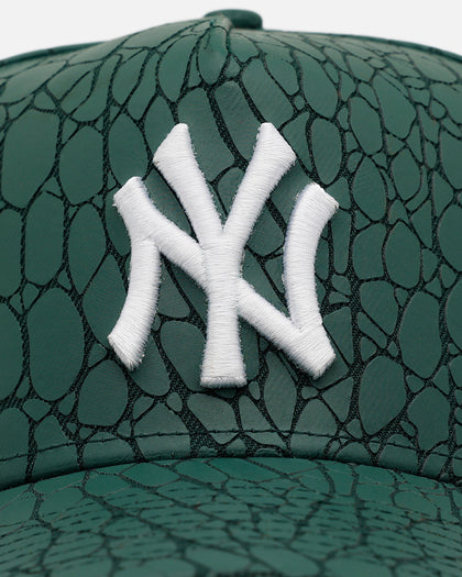 New Era New York Yankees 'Croc Skin 2.0' 9FORTY A-Frame Snapback Dark Green