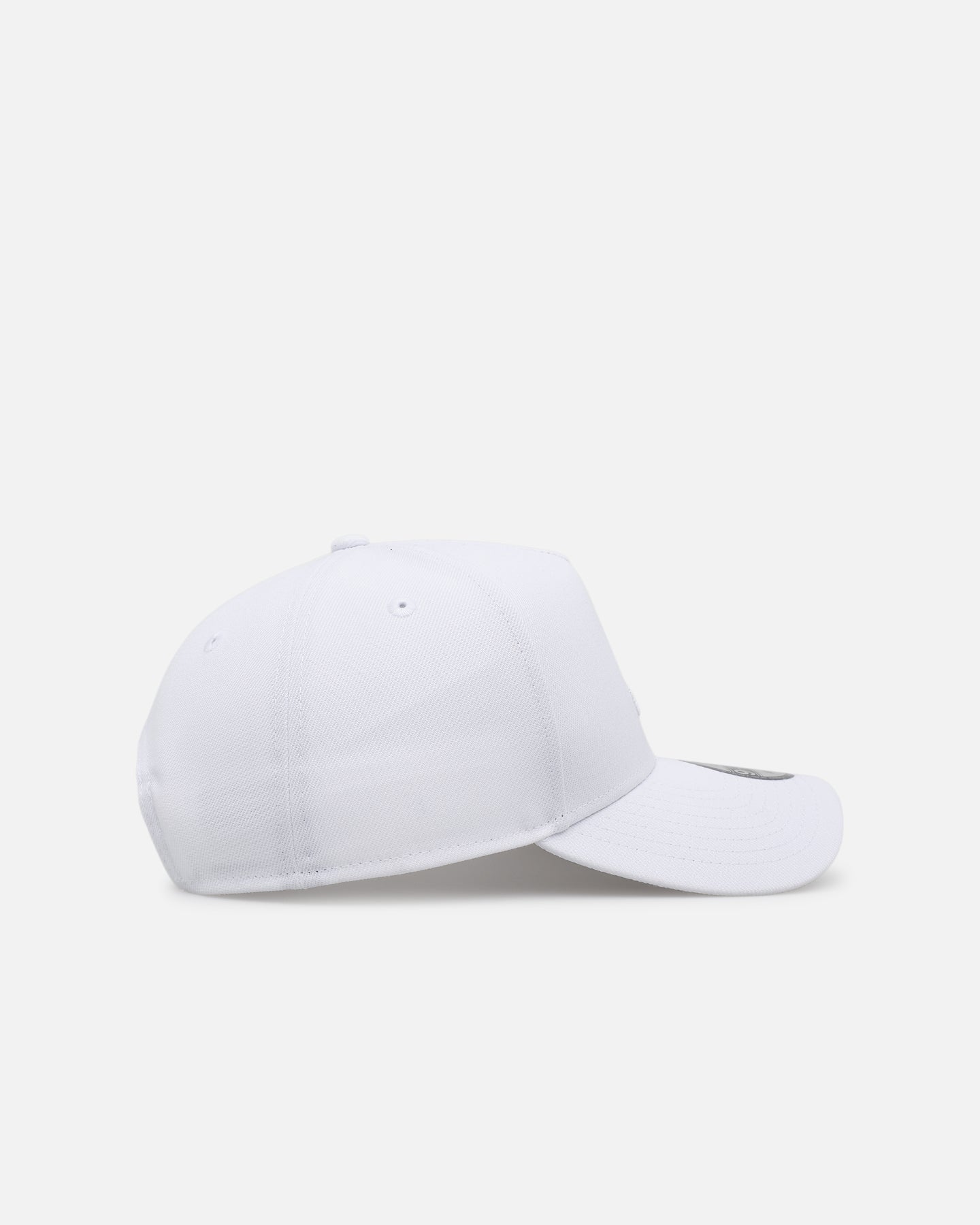 New Era Atlanta Braves 'Easy White' 9FORTY A-Frame Snapback White