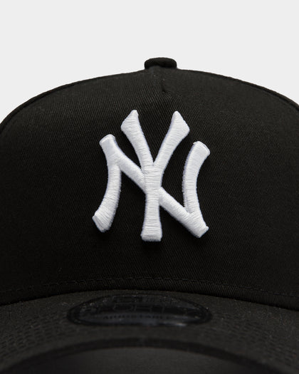 NEW ERA WOMEN'S YANKEES 9FORTY A-Frame SNAPBACK BLACK/WHITE