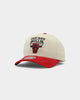 Mitchell & Ness Chicago Bulls Pro Crown Snapback Off White/Red