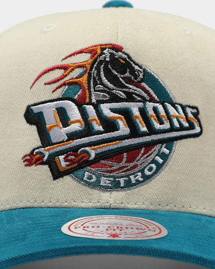 Mitchell & Ness Detroit Pistons Pro Crown Snapback Off White/Teal