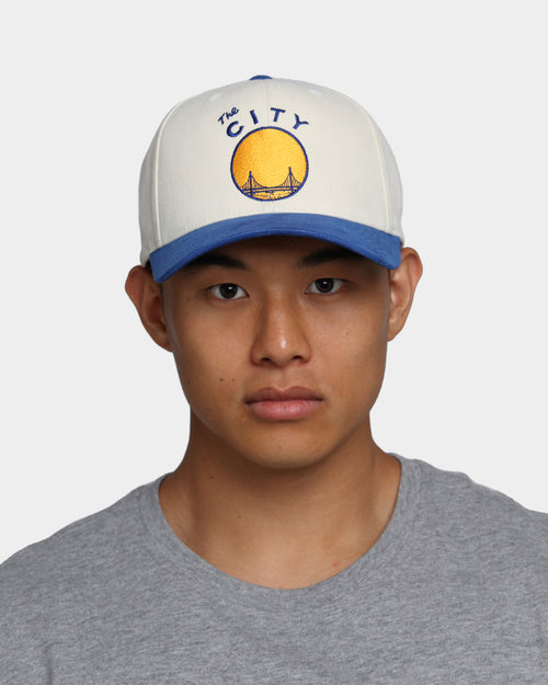 Mitchell & Ness Golden State Warriors Pro Crown Snapback Off White/Royal
