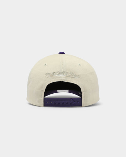 Mitchell & Ness Los Angeles Lakers Pro Crown Snapback Off White/Purple
