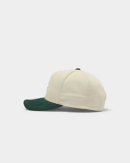 Mitchell & Ness Milwaukee Bucks Pro Crown Snapback Off White/Green