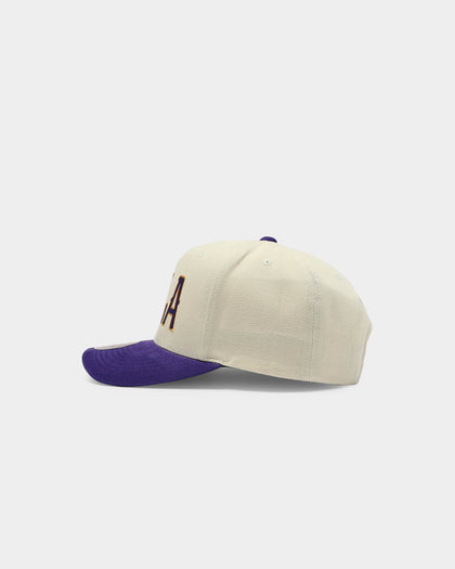 Mitchell & Ness New Orleans Pelicans Pro Crown Snapback Off White/Purple