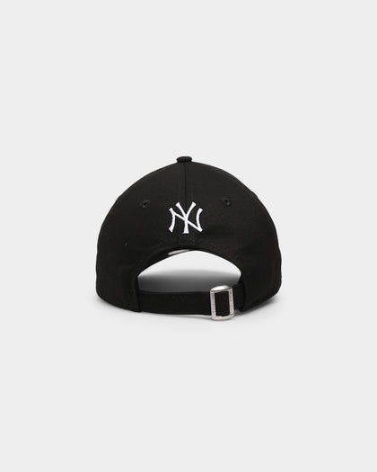 New Era Women's New York Yankees 'Rose Crossover' 9TWENTY Strapback Black/White